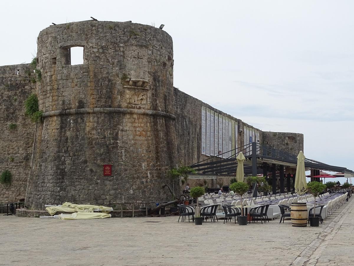 Τείχη της Budva — 2
